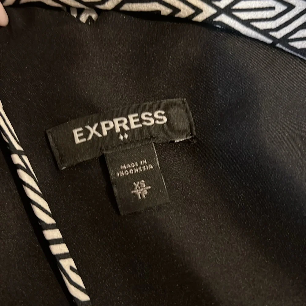 Express XS tank NWOT - Picture 3 of 3